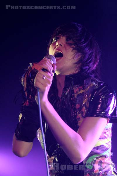 YEAH YEAH YEAHS - 2009-04-30 - PARIS - Le Bataclan - 